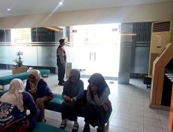 Sat Samapta Polres Bone Laksanakan Pengamanan di Bank BNI, Pastikan Situasi Tetap Aman dan Kondusif