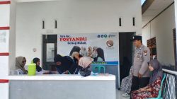 Bhabinkamtibmas Dampingi Pelayanan Posyandu, Ajak Warga Cegah Stunting