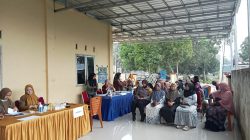 Bhabinkamtibmas Brigpol Elvira Sari Dampingi Tim Kesehatan UPT PKM Palakka dalam Tracing Tuberkulosis Terintegrasi CKG di Desa Panyili