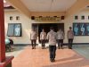 Kapolsek Ulaweng Sosialisasikan Tagline Polri “Salam Polisi, Polisi Bersama Masyarakat” di SPBU Akae