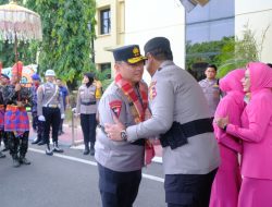 Polda Sulsel Gelar Tradisi Penyambutan Kapolda Baru dan Pelepasan Irjen Pol. Djuhandhani Rahardjo Puro di Mapolda Sulsel
