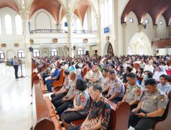 Cegah Hoaks Hingga Scam Online, Wakapolda Sulsel Sampaikan Pesan Kamtibmas di Minggu Kasih Katedral Makassar